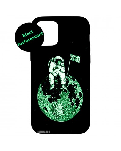 Husă iPhone 11 LUXO TPU Astronaut on the Moon