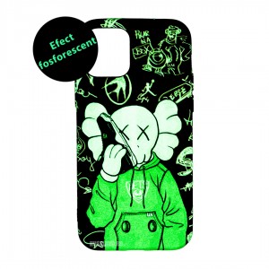 Husă iPhone 12 / 12 Pro LUXO TPU Urban Kaws