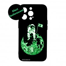 Husă iPhone 13 Pro LUXO TPU Astronaut on the Moon