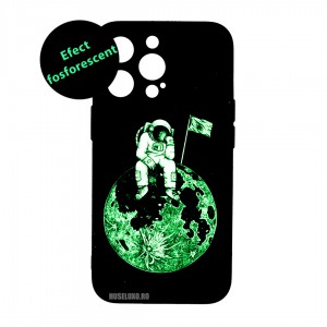 Husă iPhone 13 Pro LUXO TPU Astronaut on the Moon