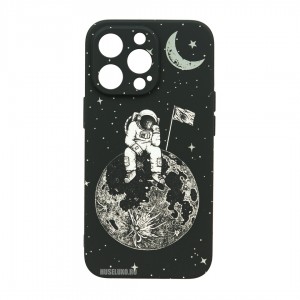 Husă iPhone 13 Pro LUXO TPU Astronaut on the Moon