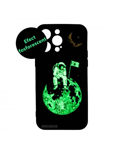 Husă iPhone 14 Pro Max LUXO TPU Astronaut on the Moon