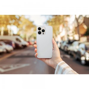 Husă iPhone 13 ROAR Matte Glass Argintiu