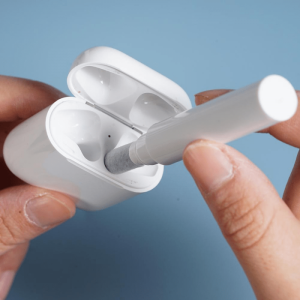 Kit curatare universal / casti bluetooth - Alb