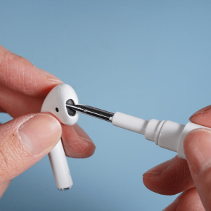 Kit curatare universal / casti bluetooth - Alb