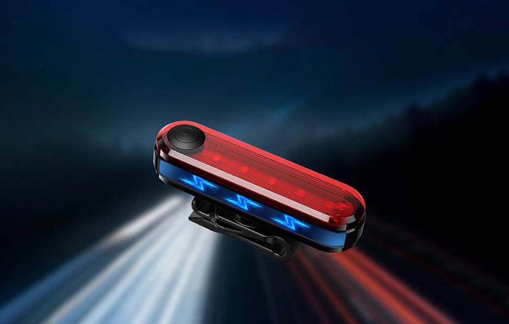 Lumina bicicleta spate Superfire BTL01 LED rosu montata pe bicicleta